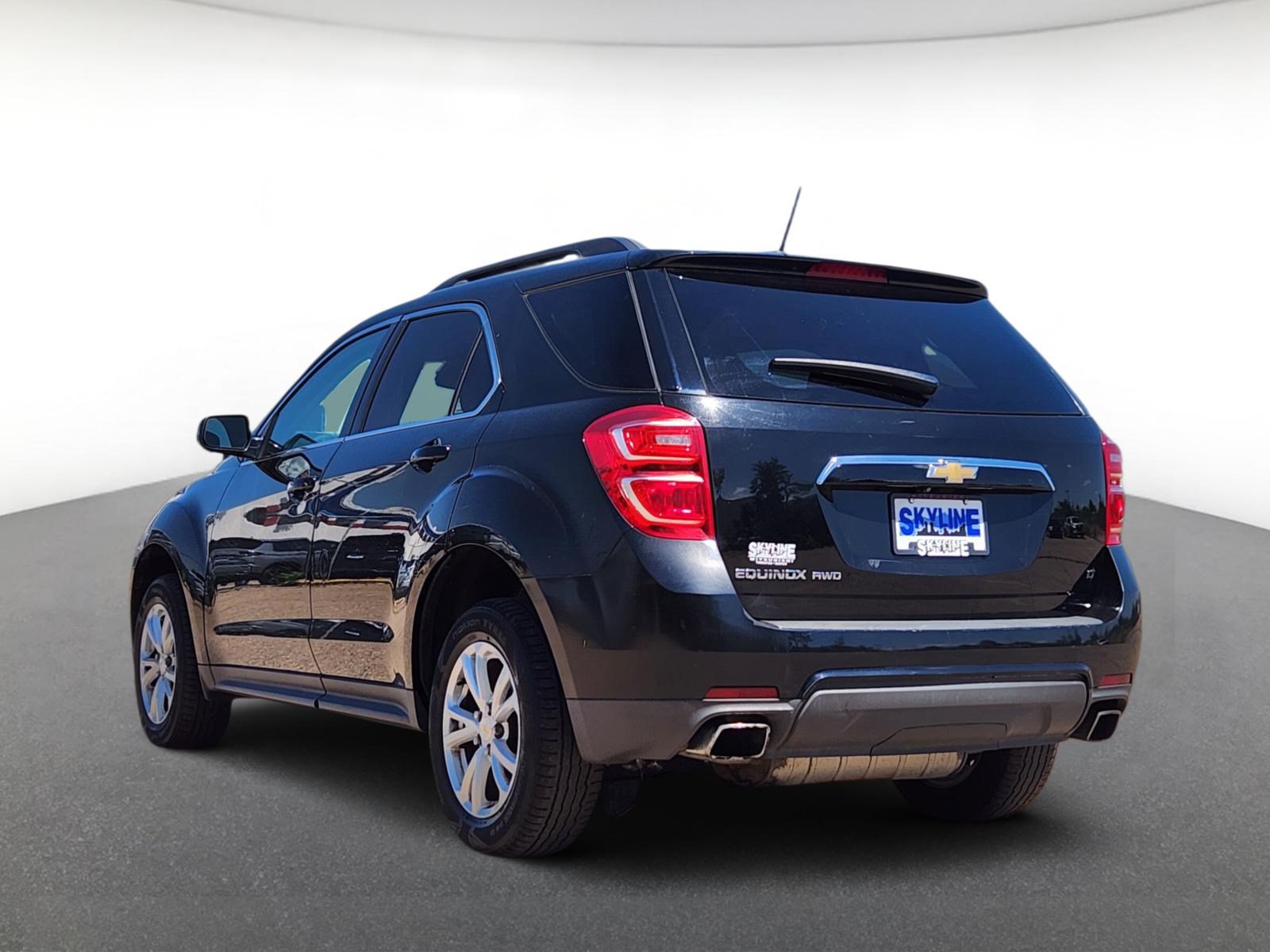 Used 2017 Chevrolet Equinox LT w/ Convenience Package AWD/4WD image 4