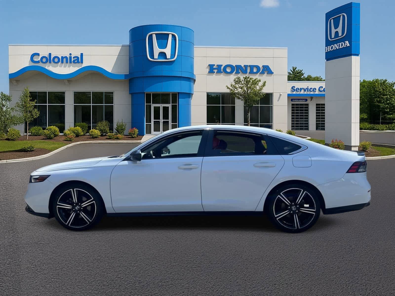 Used 2023 Honda Accord Sport image 3