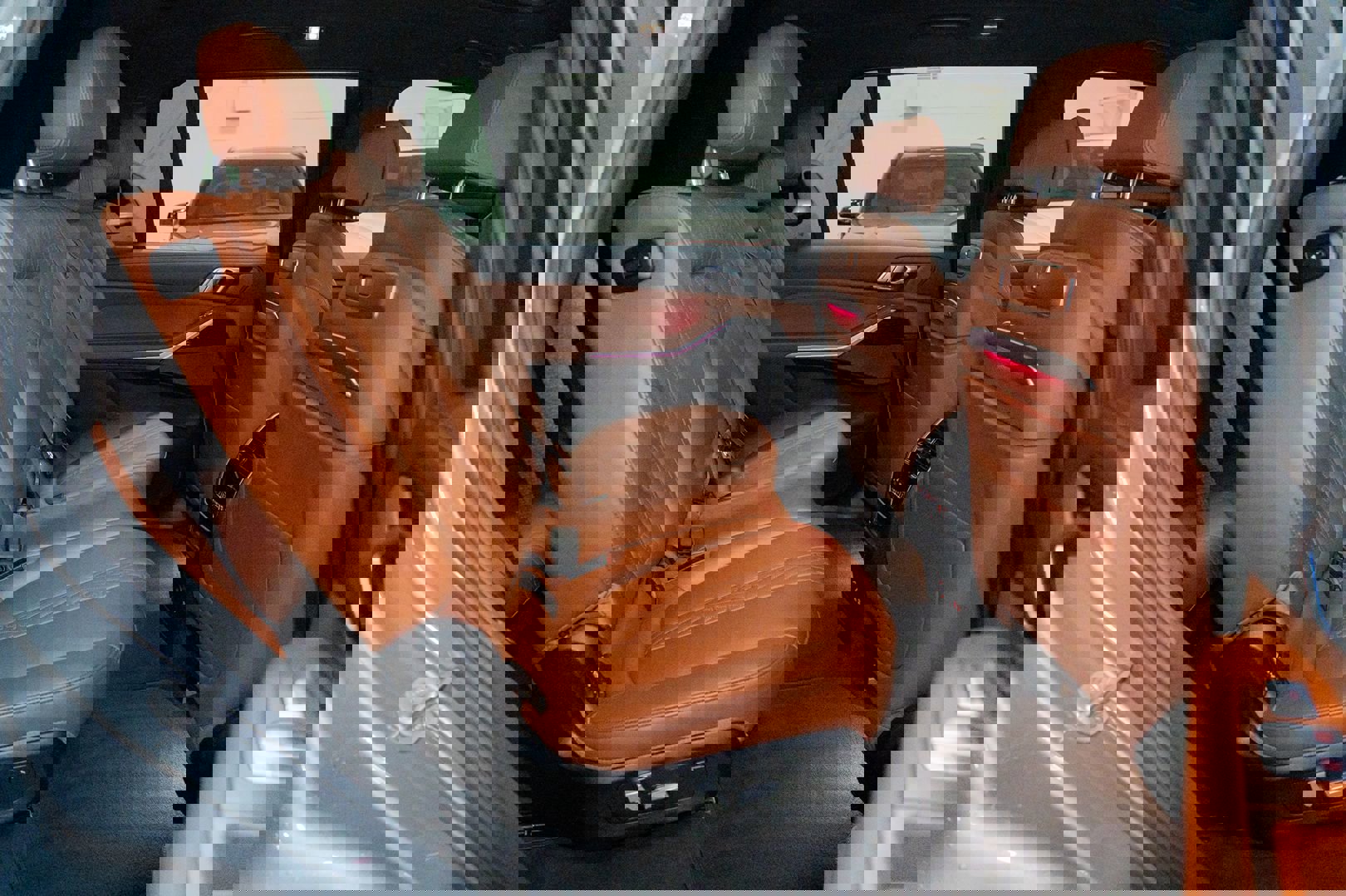 Used 2023 BMW X7 M60i image 49