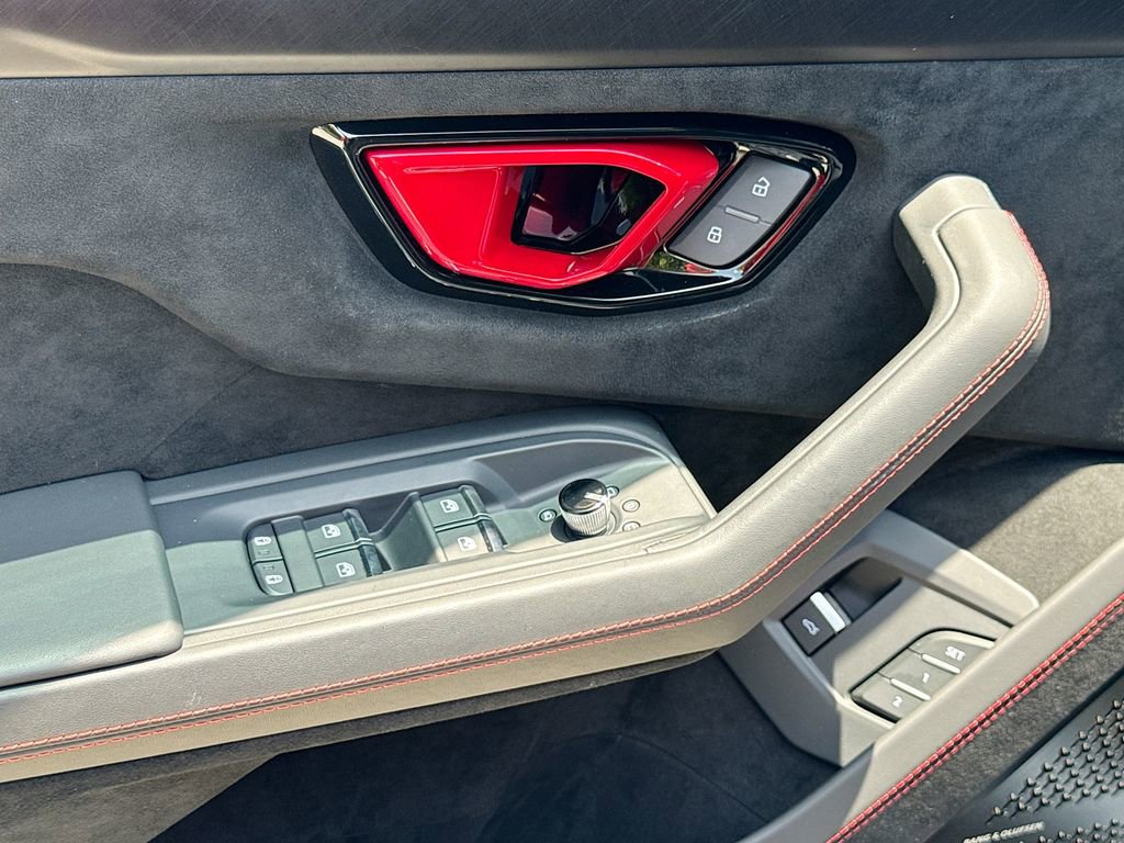 Used 2024 Lamborghini Urus Performante image 18