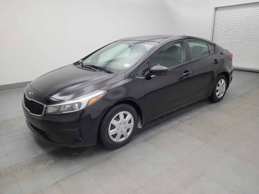 Used 2017 Kia Forte LX image 2