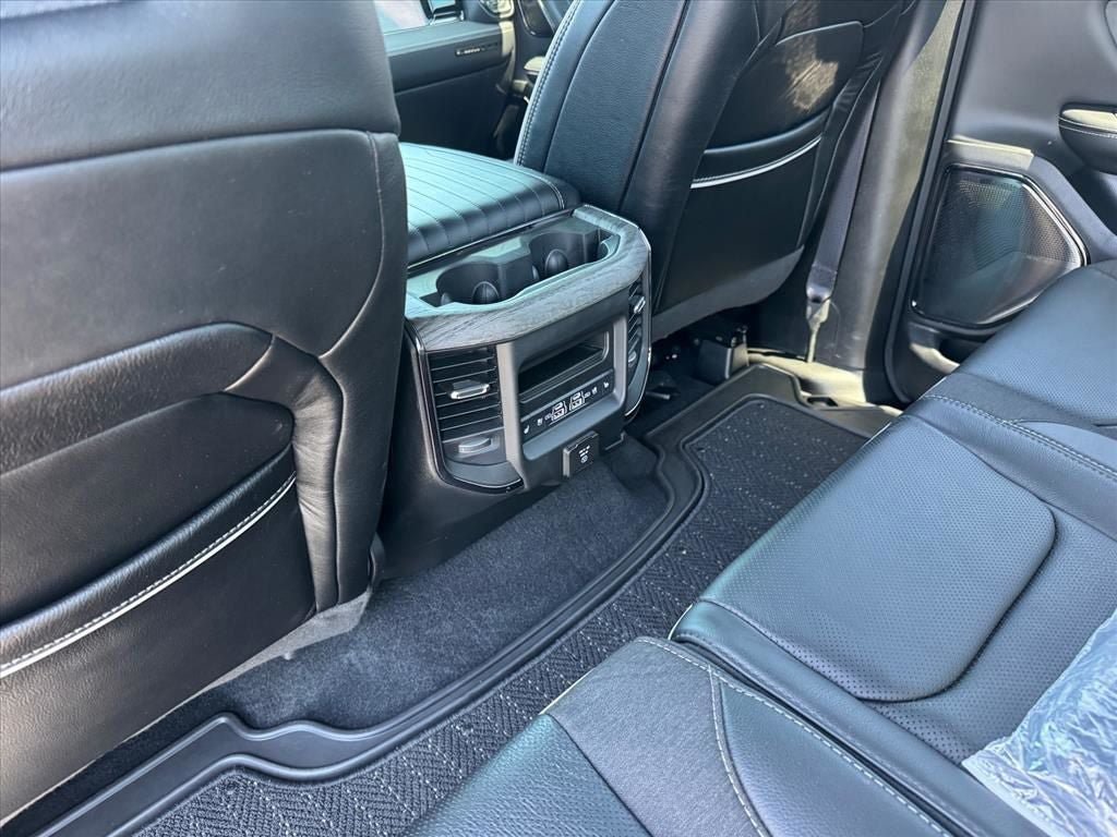 Used 2025 RAM 1500 Limited w/ Trailer Tow Group AWD/4WD image 16