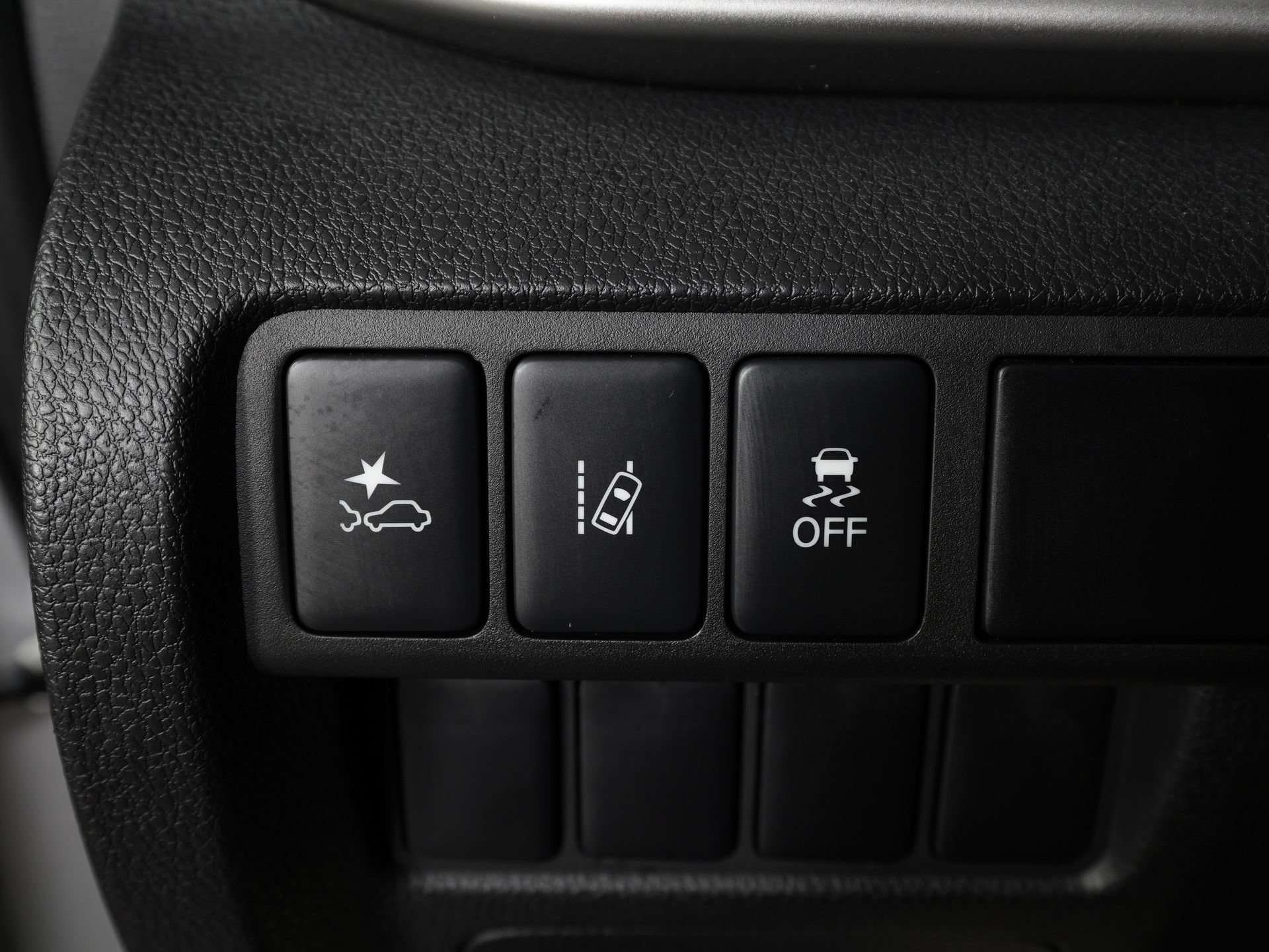 New 2026 Mitsubishi Eclipse Cross LE AWD/4WD image 19