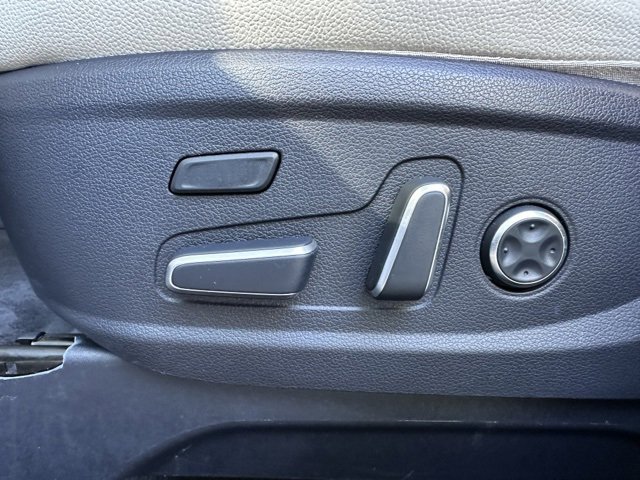 Used 2024 Hyundai Palisade Limited image 19