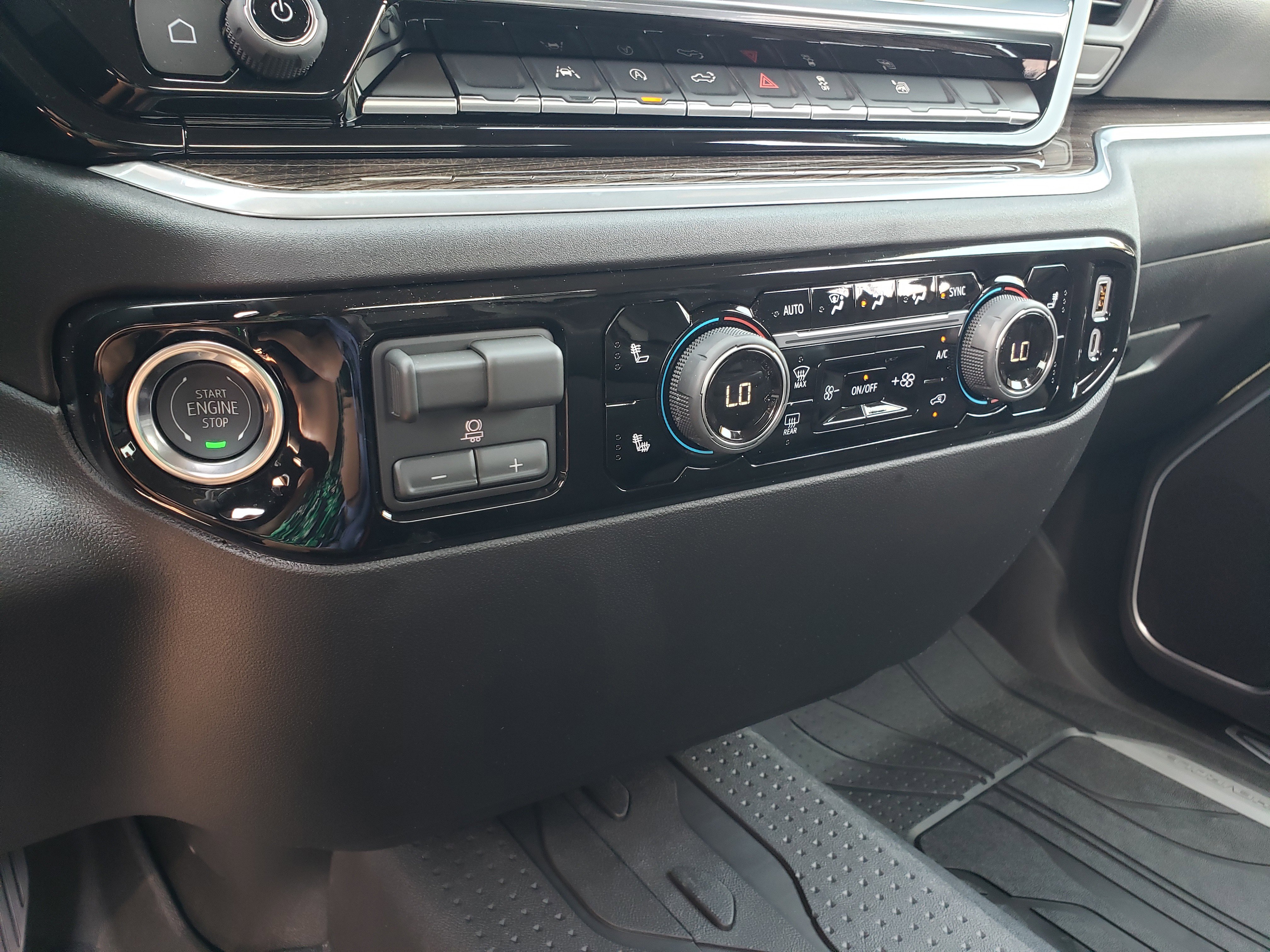 New 2026 Chevrolet Silverado 1500 RST w/ RST Select Package image 23