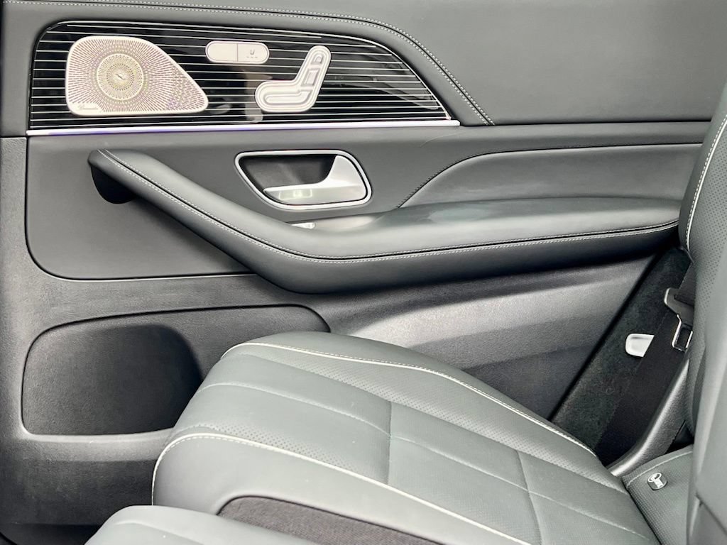 Certified 2025 Mercedes-Benz GLS 580 4MATIC image 42
