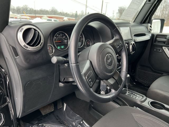 Used 2018 Jeep Wrangler Unlimited Sahara image 12