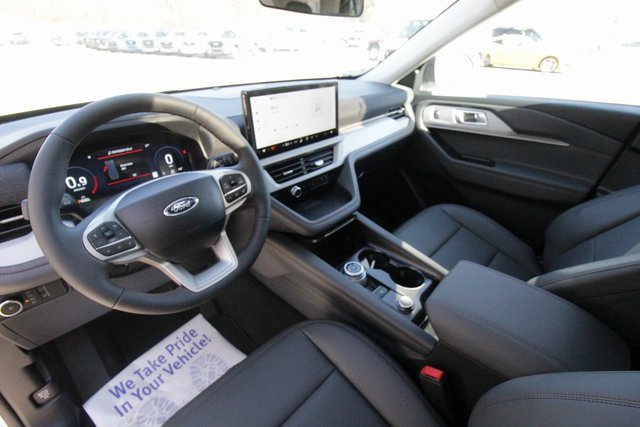 New 2025 Ford Explorer Active w/ Active Comfort Package image 14