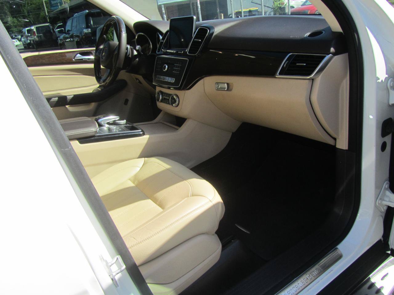 Used 2016 Mercedes-Benz GLE 350 image 22