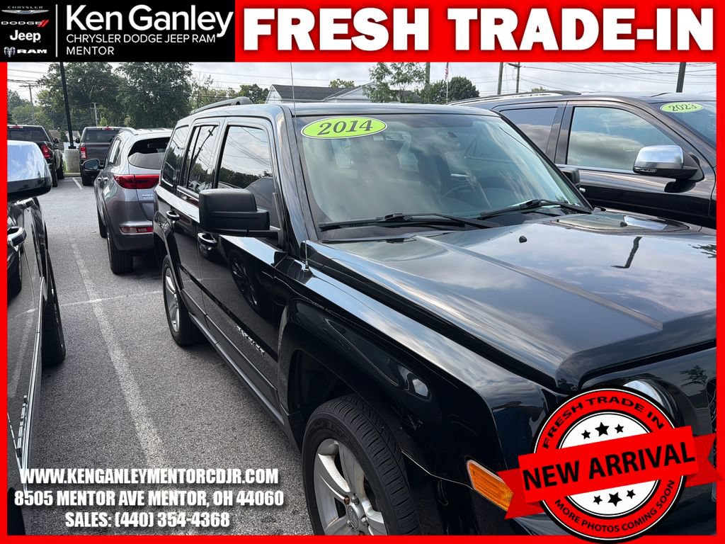 Used 2014 Jeep Patriot Latitude w/ Sun/Sound Group AWD/4WD image 12