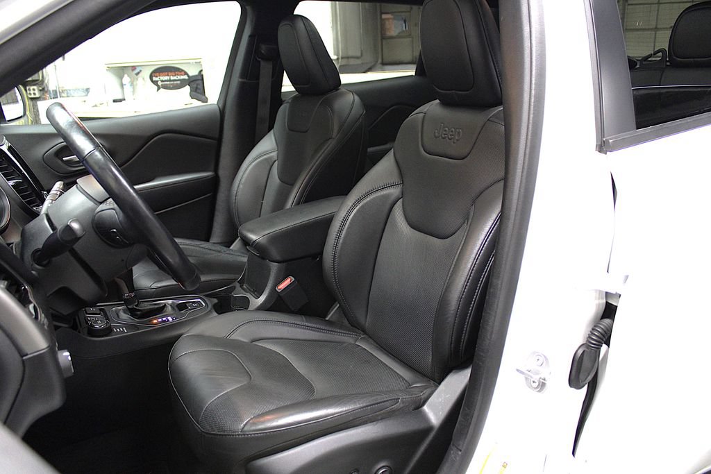 Certified 2020 Jeep Cherokee High Altitude AWD/4WD image 29