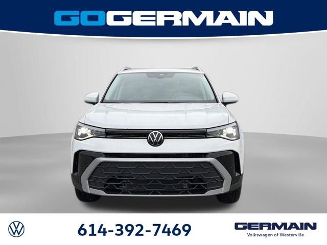 New 2026 Volkswagen Taos SE image 3