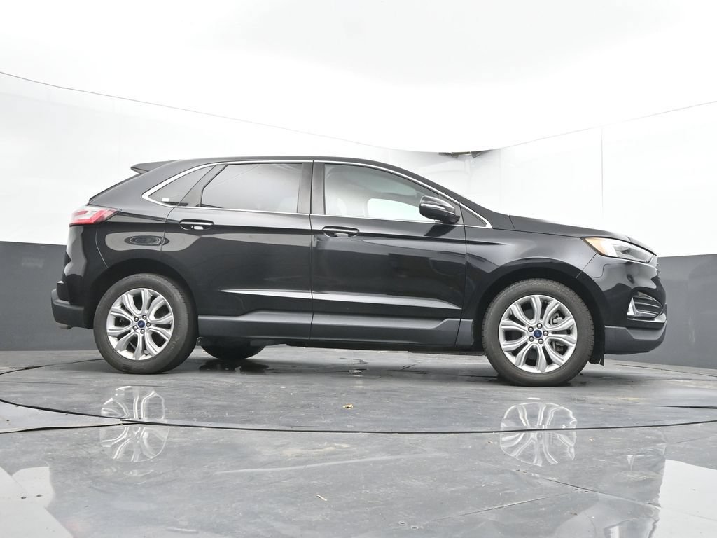 Used 2022 Ford Edge Titanium w/ Equipment Group 301A AWD/4WD image 30