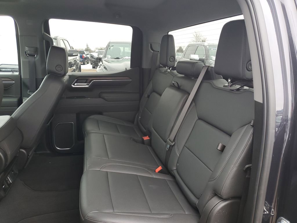 Certified 2025 GMC Sierra 1500 SLT image 27