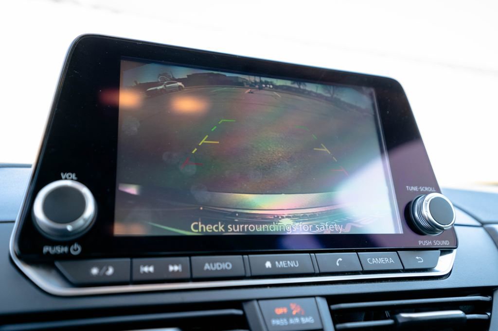 Used 2024 Nissan Altima 2.5 SV FWD image 26