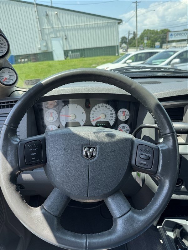 Used 2009 Dodge Ram 2500 Truck SLT w/ Popular Equipment Group image 15