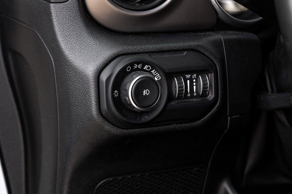 Used 2021 Jeep Wrangler Unlimited Sport S image 38