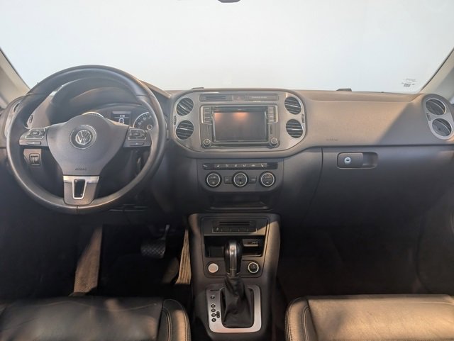 Used 2017 Volkswagen Tiguan Sport image 12