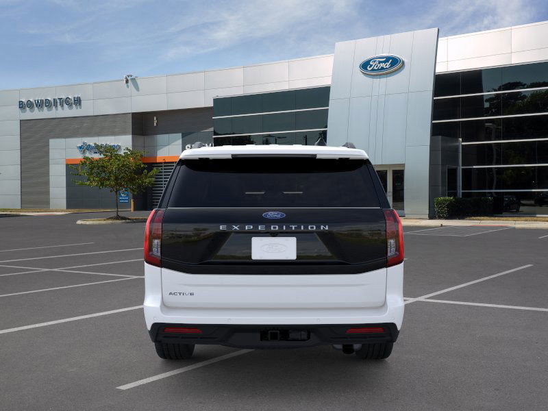 New 2026 Ford Expedition Active image 5