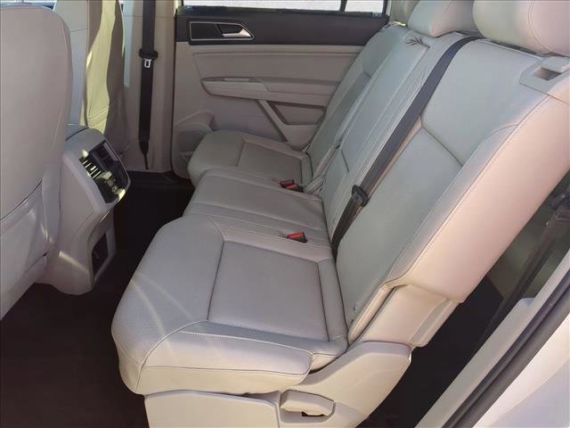 Used 2018 Volkswagen Atlas SE image 16