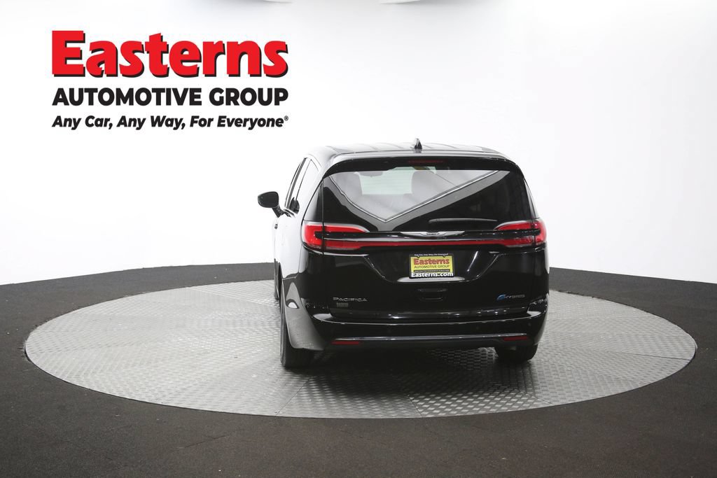 Used 2024 Chrysler Pacifica Limited FWD image 36