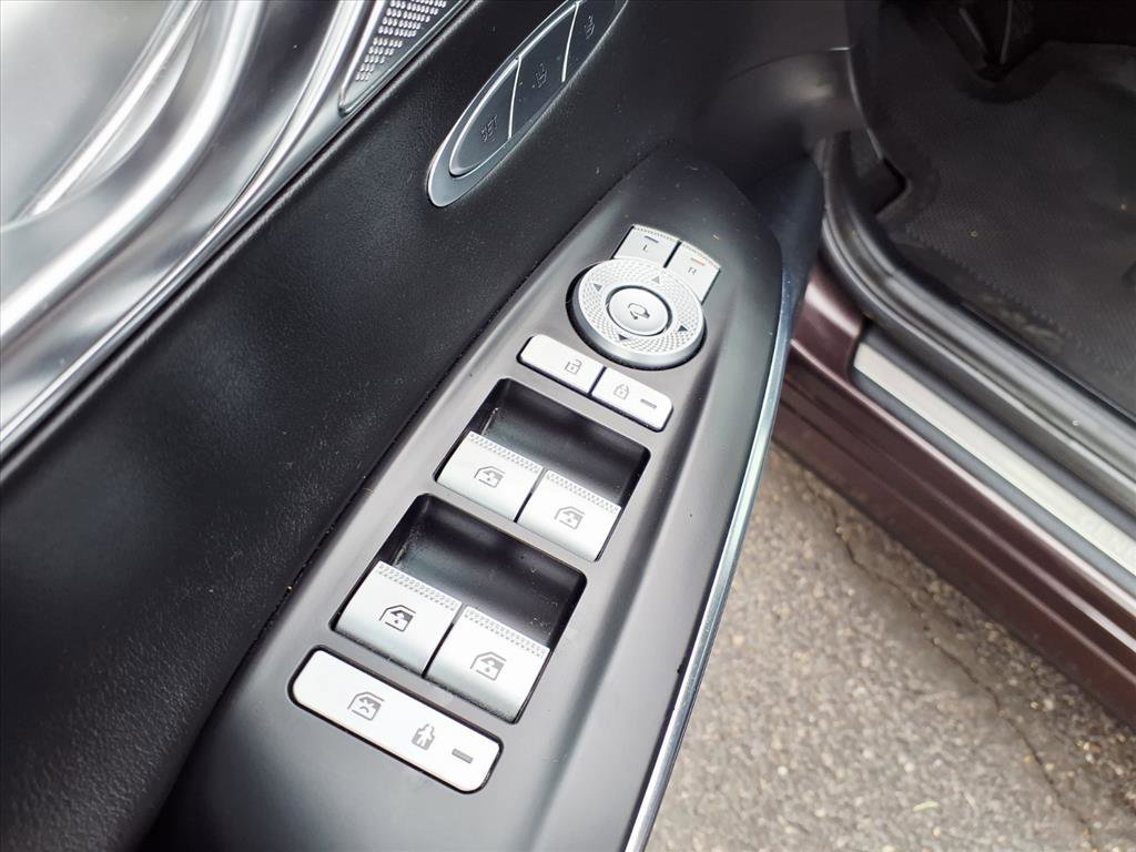 Used 2023 Genesis GV70 2.5T w/ Select Package AWD/4WD image 21