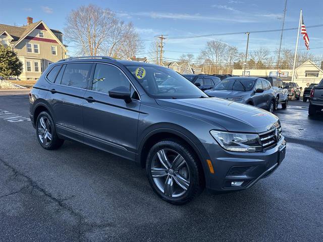Used 2020 Volkswagen Tiguan SEL w/ 3rd Row Seat Package image 11