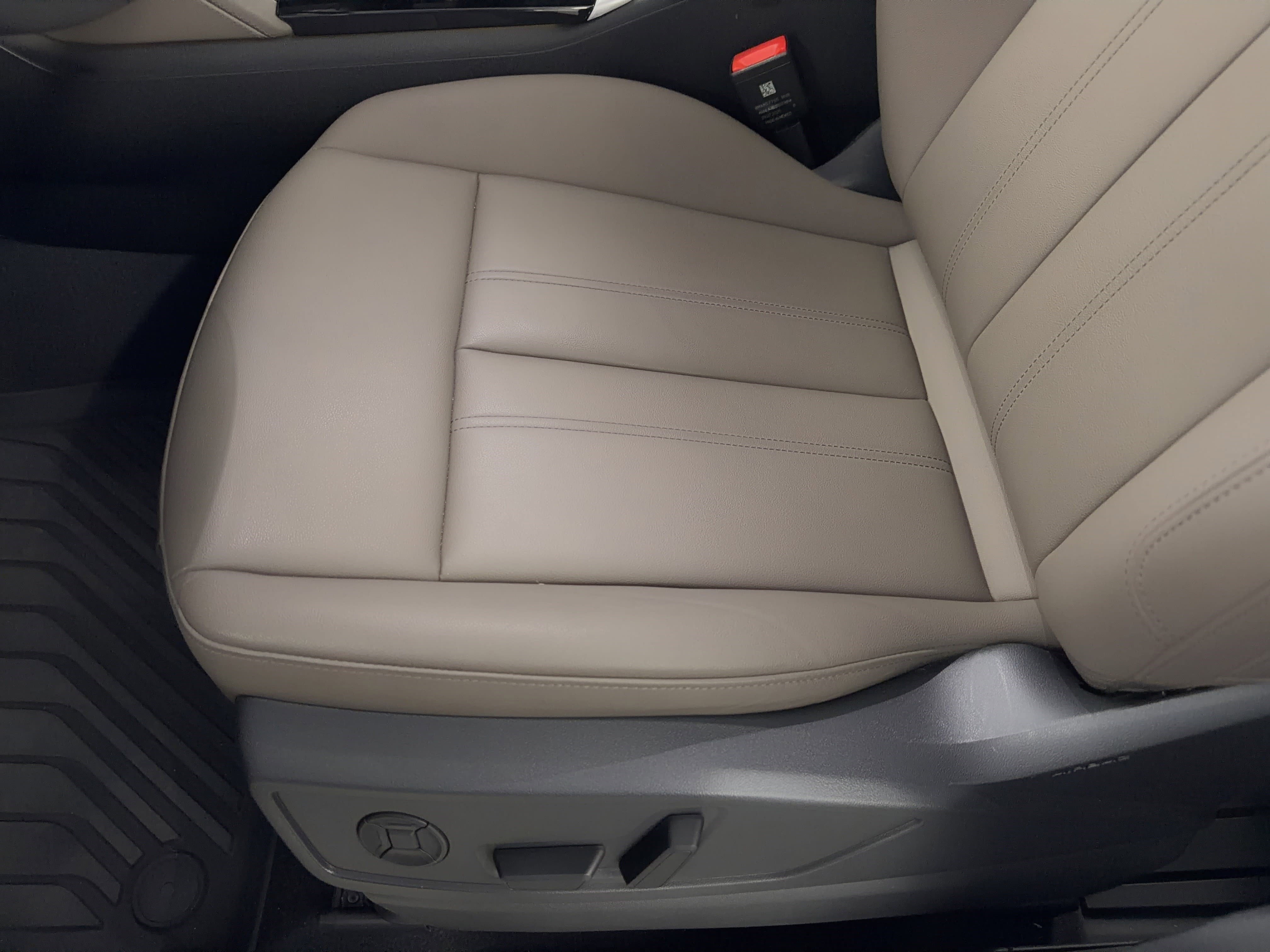 Certified 2025 Audi Q5 Premium Plus w/ Premium Plus image 16