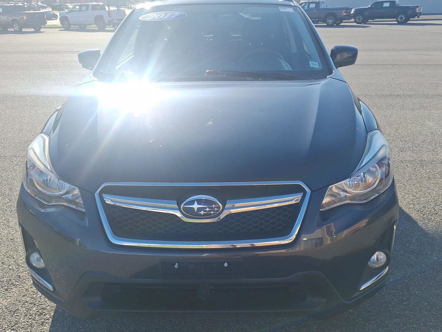Used 2017 Subaru Crosstrek 2.0i Premium w/ Moonroof Package AWD/4WD image 8