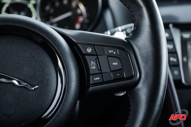 Used 2016 Jaguar F-TYPE R image 69