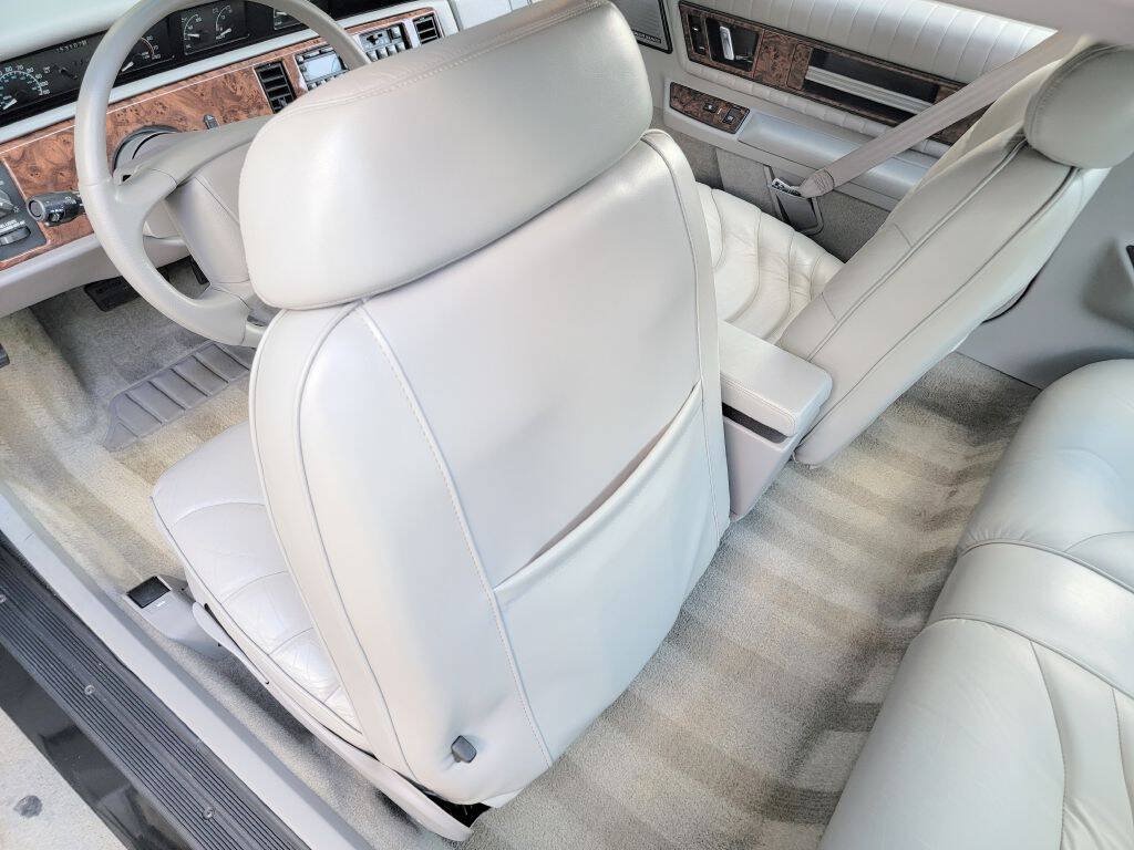 Used 1994 Buick Regal Custom FWD image 29