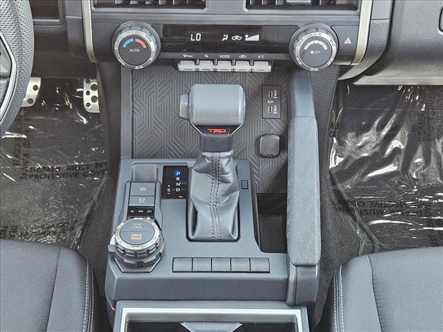 Used 2025 Toyota Tacoma TRD Sport image 12
