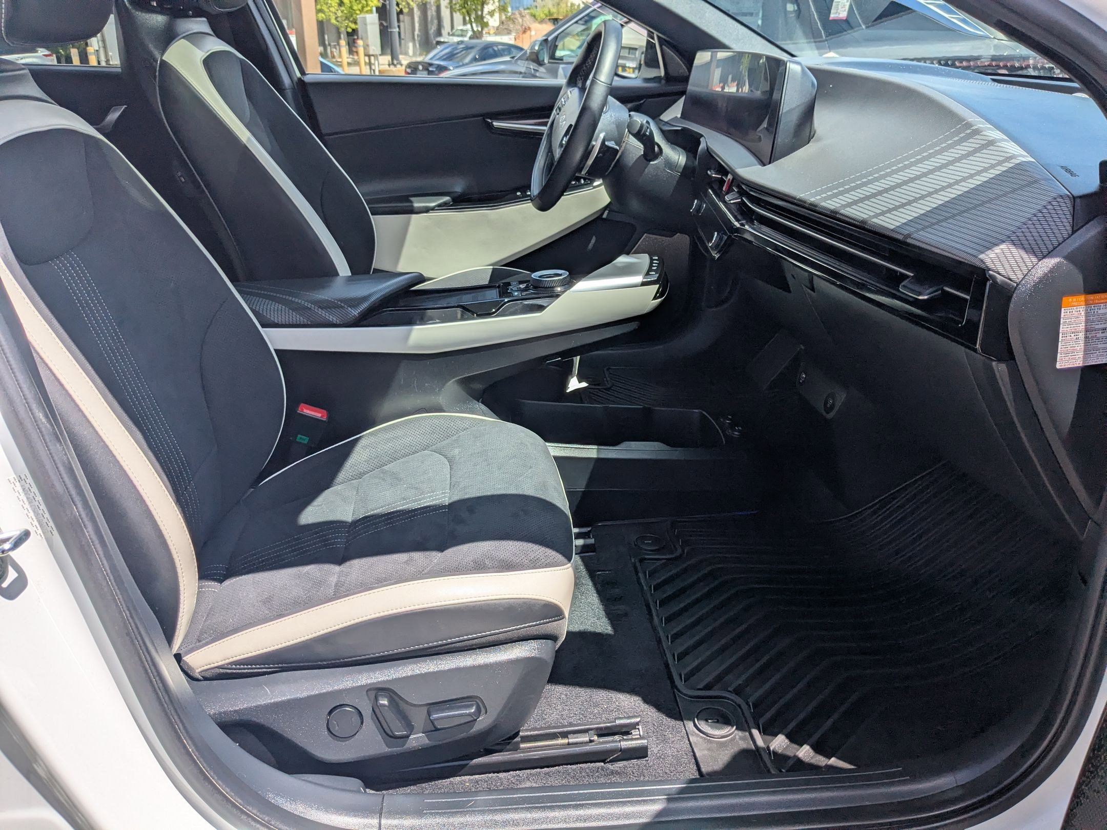 Used 2024 Kia EV6 GT-Line AWD/4WD image 34