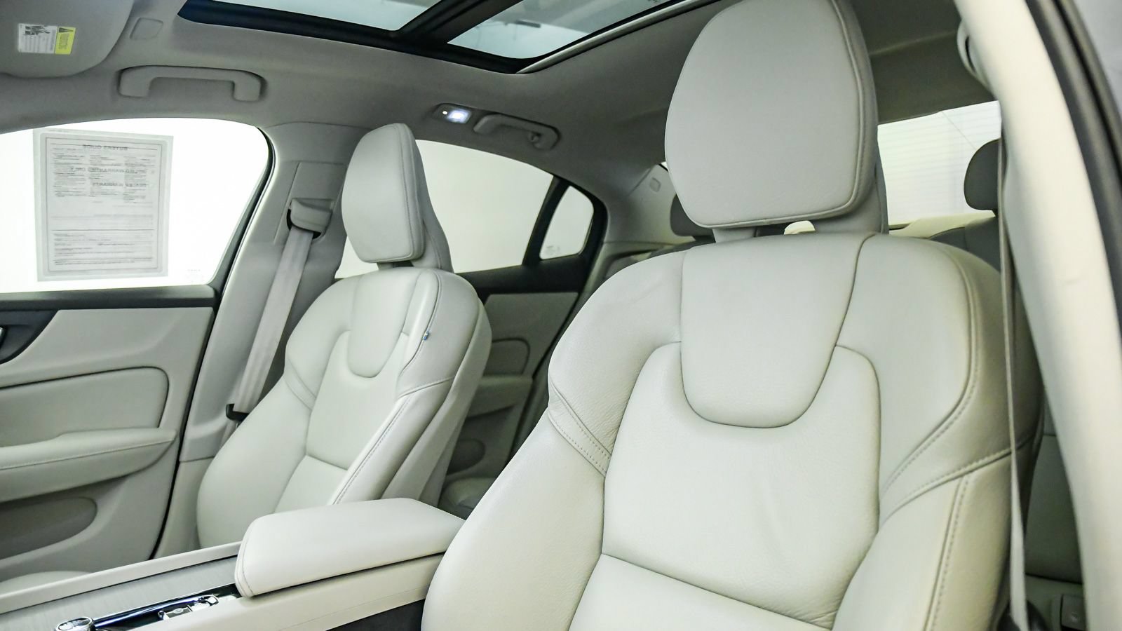 Certified 2023 Volvo S60 B5 Ultimate w/ Climate Package FWD image 18