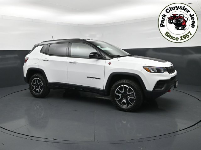 New 2026 Jeep Compass Trailhawk