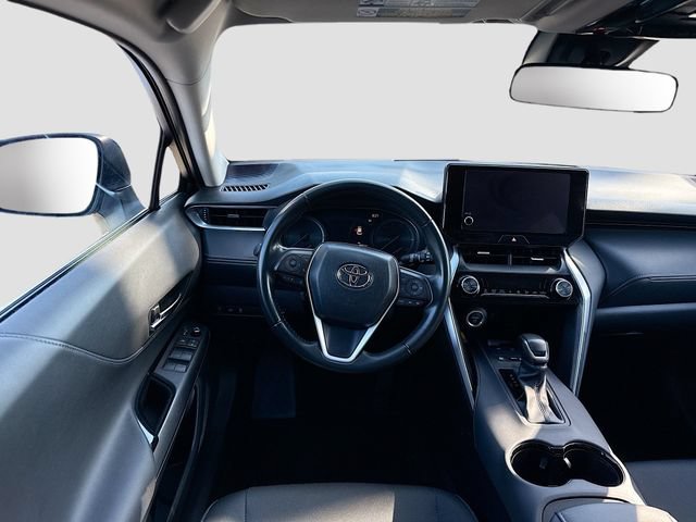 Used 2023 Toyota Venza LE AWD/4WD image 29