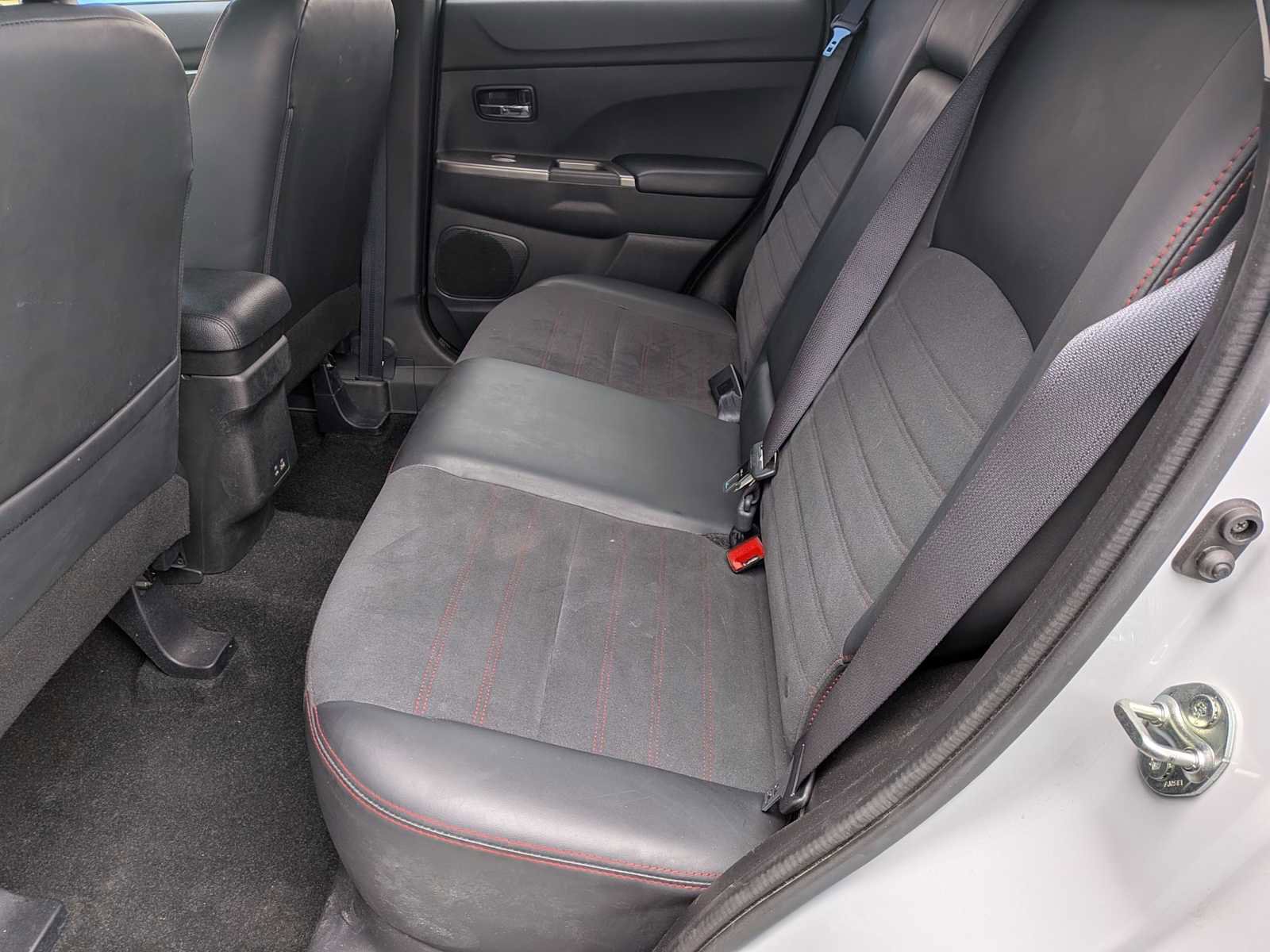 Used 2024 Mitsubishi Outlander Sport SE image 15