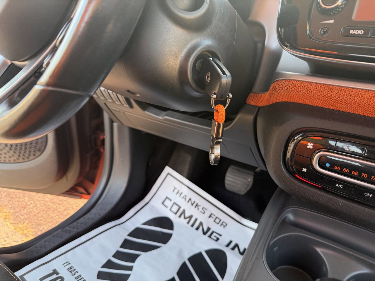 Used 2016 smart fortwo passion image 26