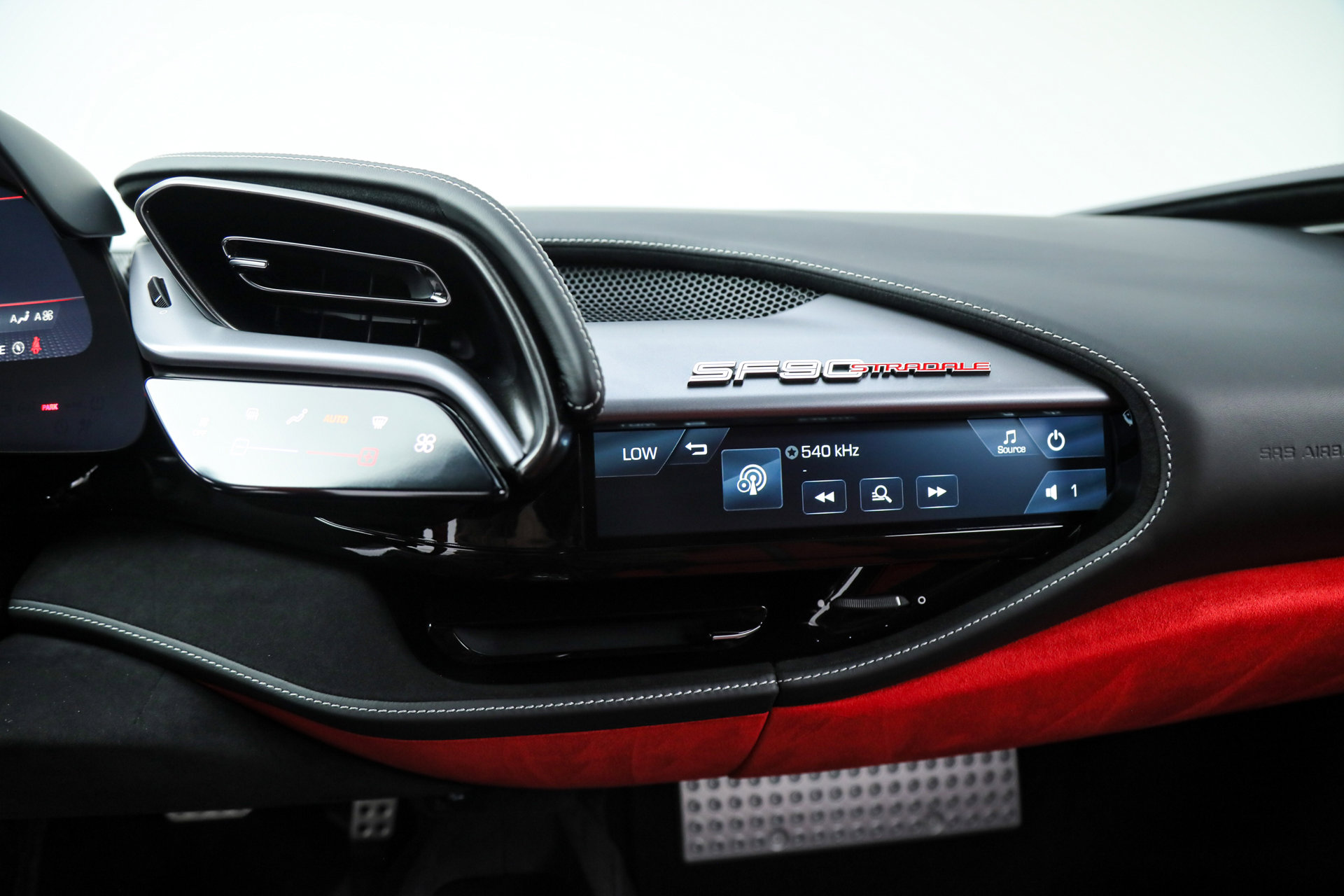 Certified 2022 Ferrari SF90 Stradale image 33