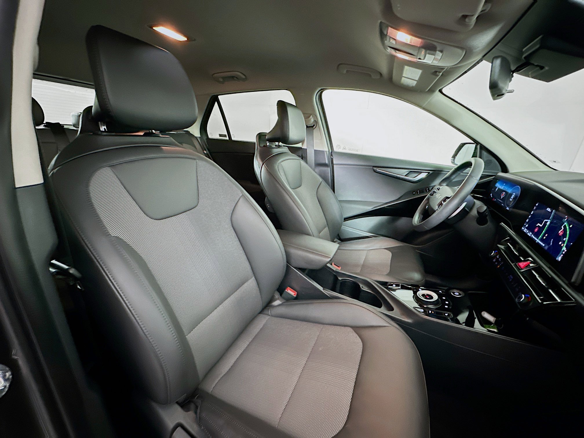 Used 2024 Kia Niro Wind image 30