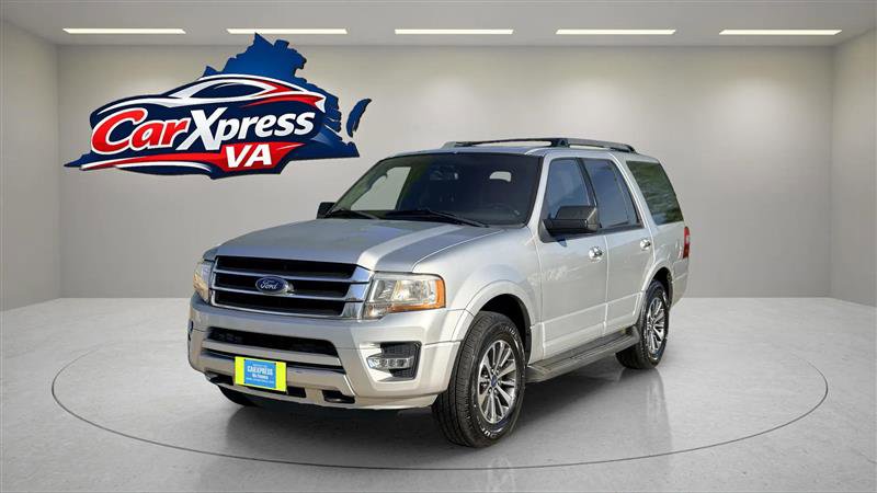Used 2017 Ford Expedition XLT image 2