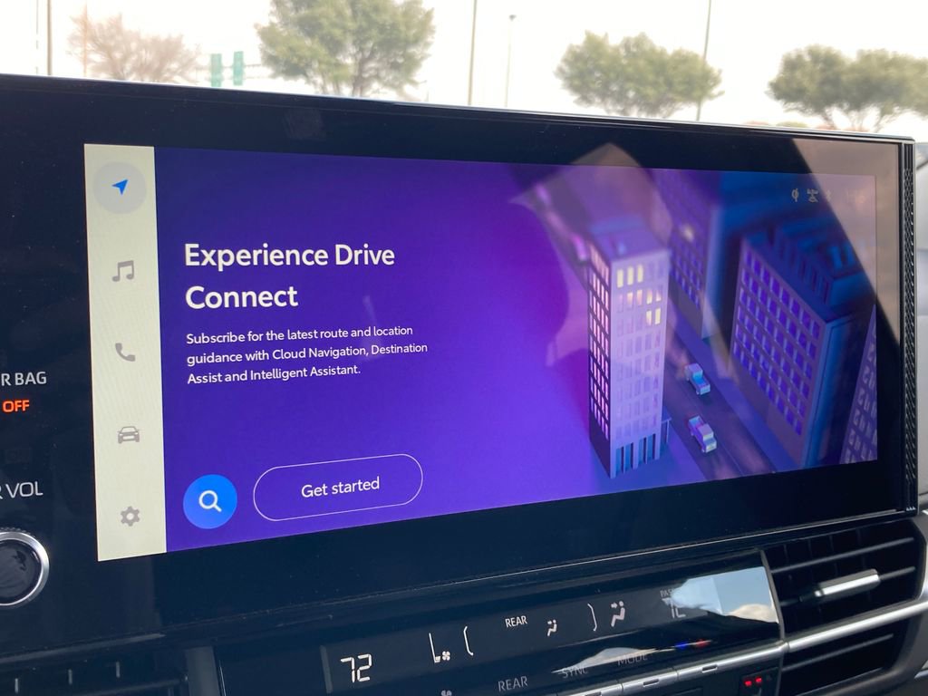 New 2026 Toyota Sienna XLE FWD image 13