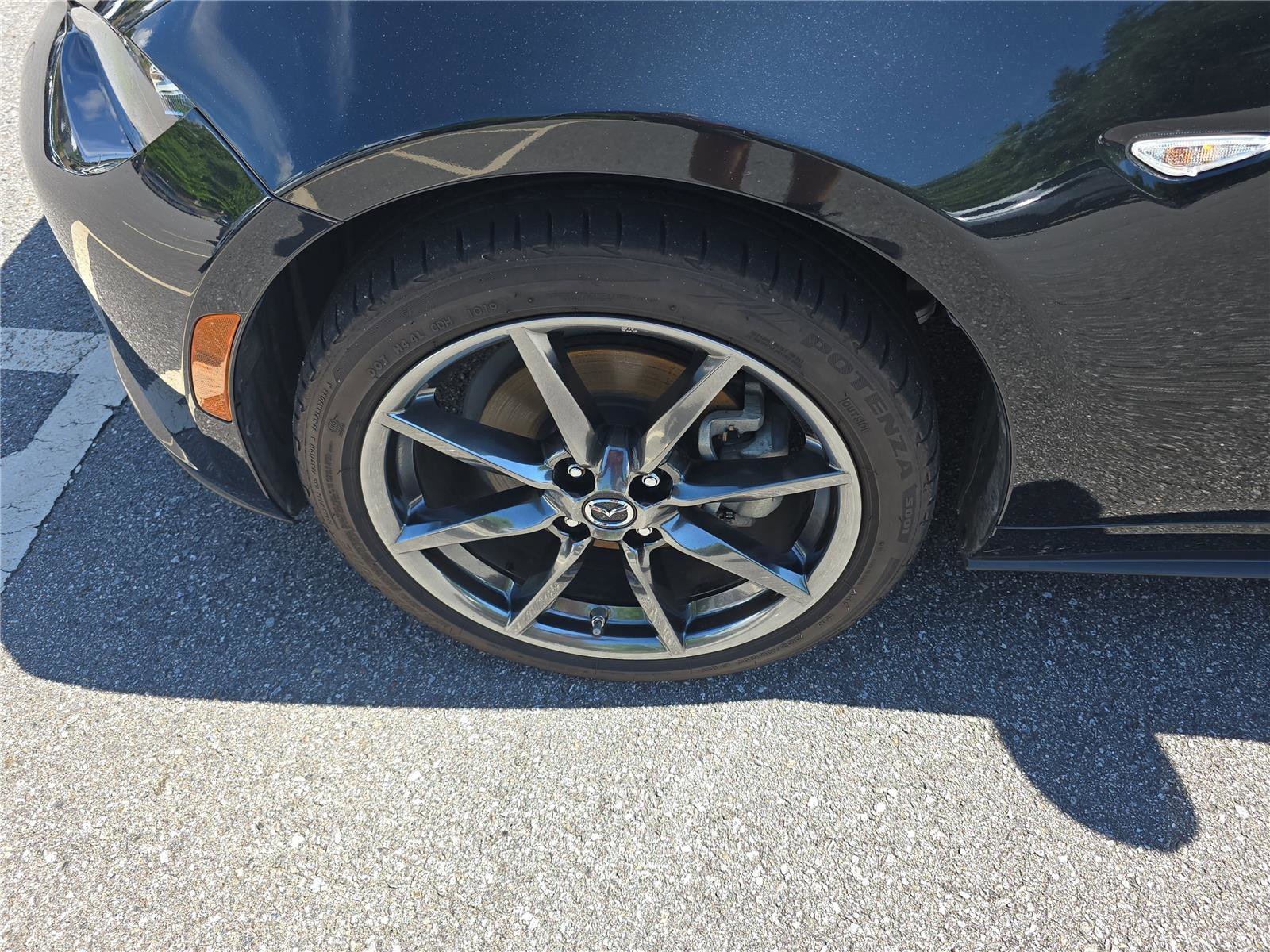 Used 2019 MAZDA MX-5 Miata Grand Touring w/ GT-S Package RWD image 10