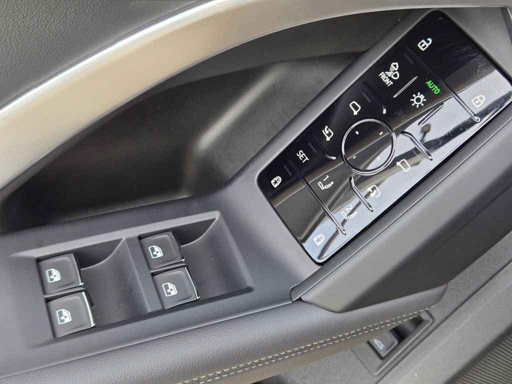 Certified 2025 Audi Q5 Premium Plus w/ Premium Plus image 27