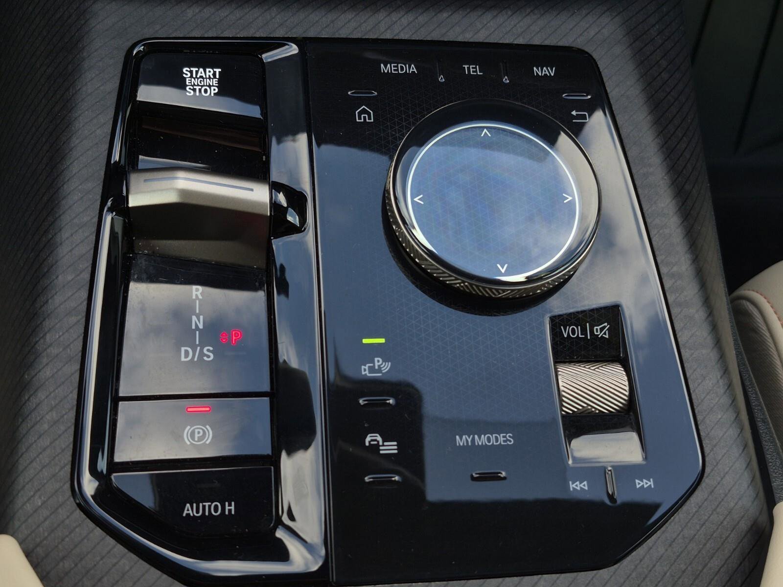 Certified 2025 BMW X3 xDrive30i w/ Convenience Package AWD/4WD image 18