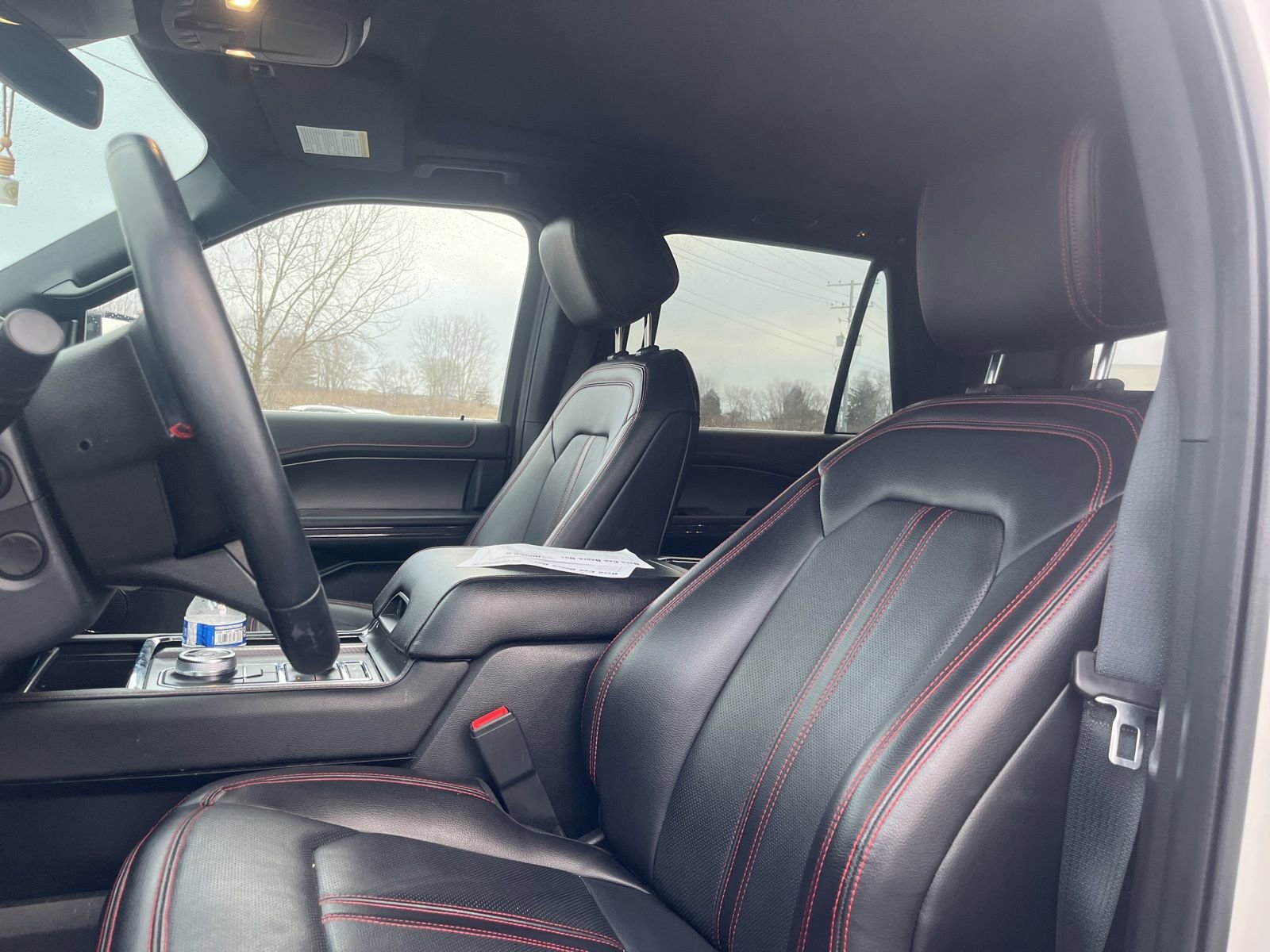 Used 2021 Ford Expedition Limited image 5