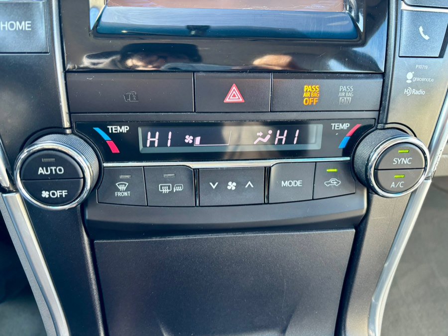 Used 2015 Toyota Camry XLE FWD image 21
