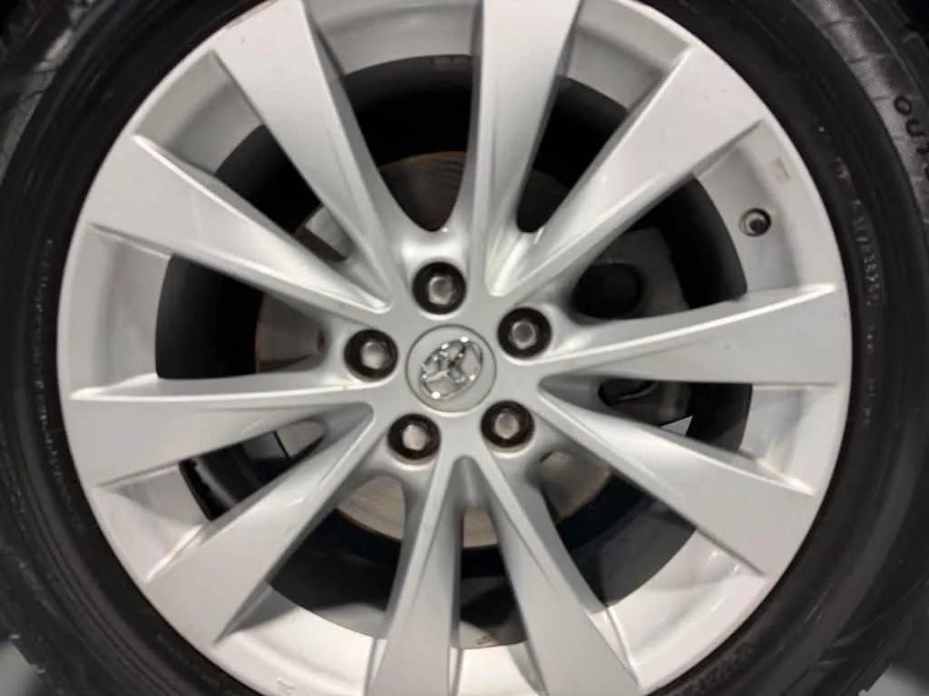 Used 2013 Toyota Venza XLE w/ XLE Premium Pkg FWD image 10