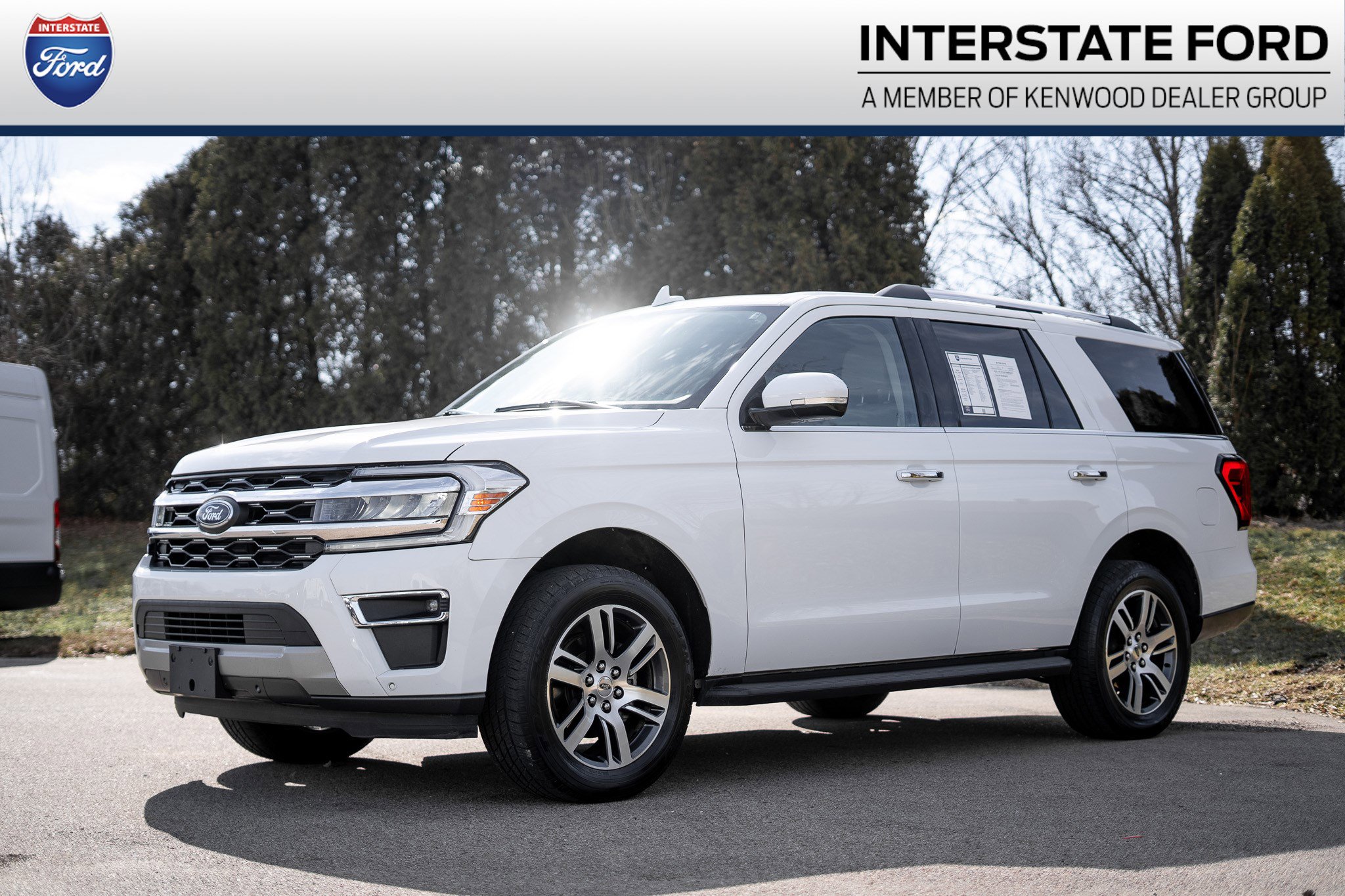 Used 2024 Ford Expedition Limited image 1