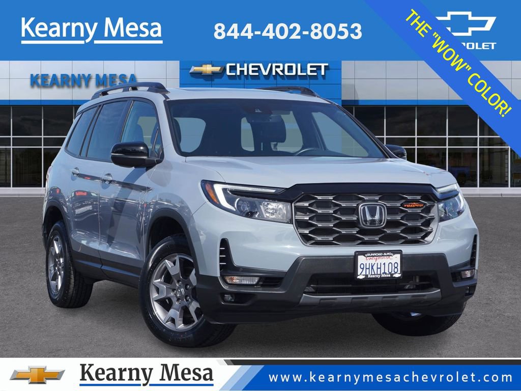 Used 2023 Honda Passport TrailSport image 1